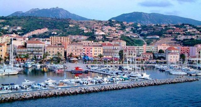 Magnifique Appartement Devant La Plage Propriano  Eksteriør billede